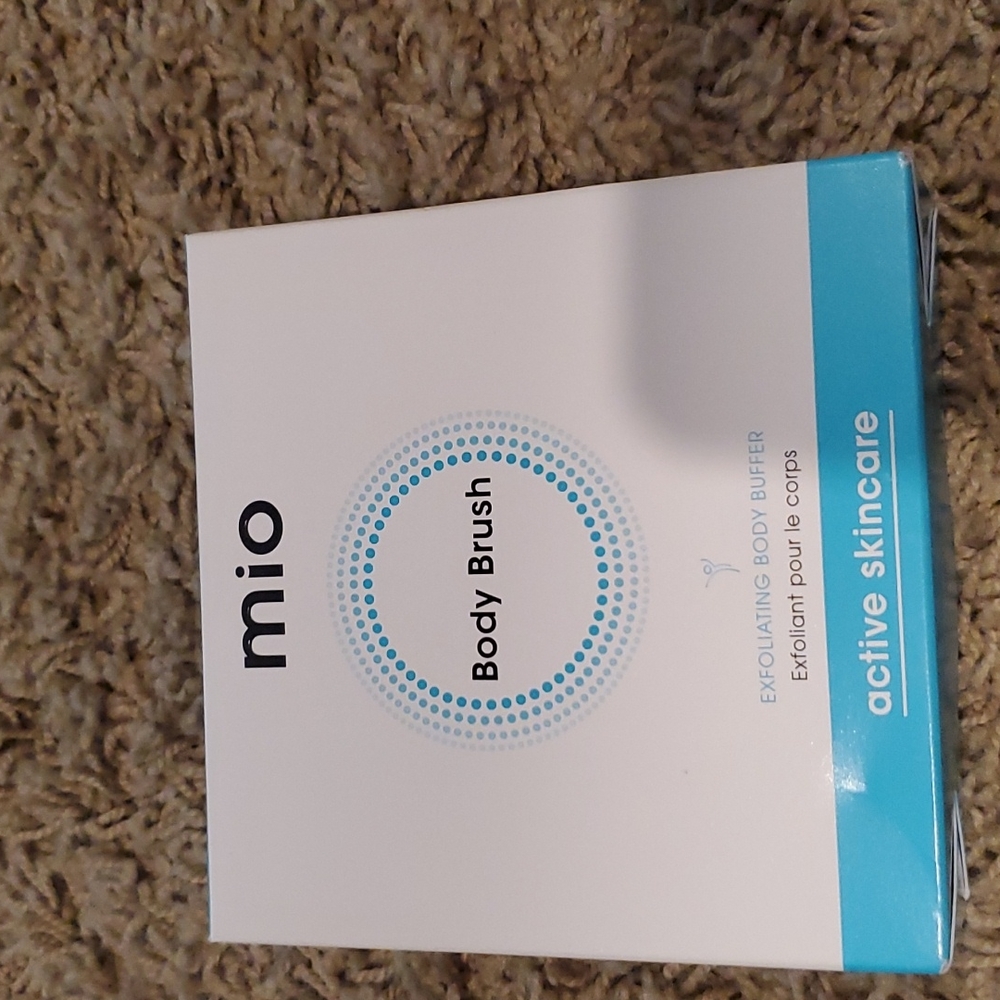 Mio body brush
